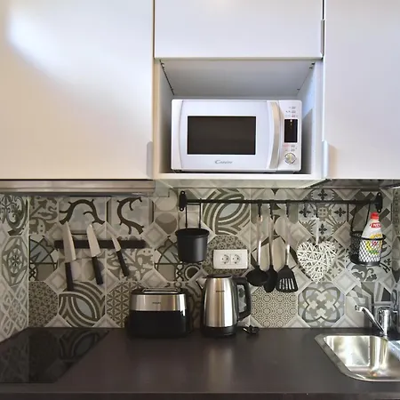 Olive Tree Apartment *